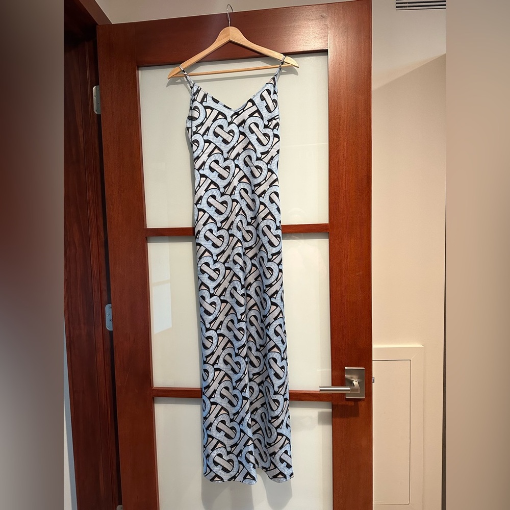 Burberry stunning slip dress in baby blue